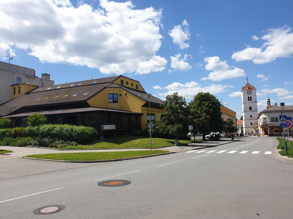 Hotel Strážnice Extérieur photo