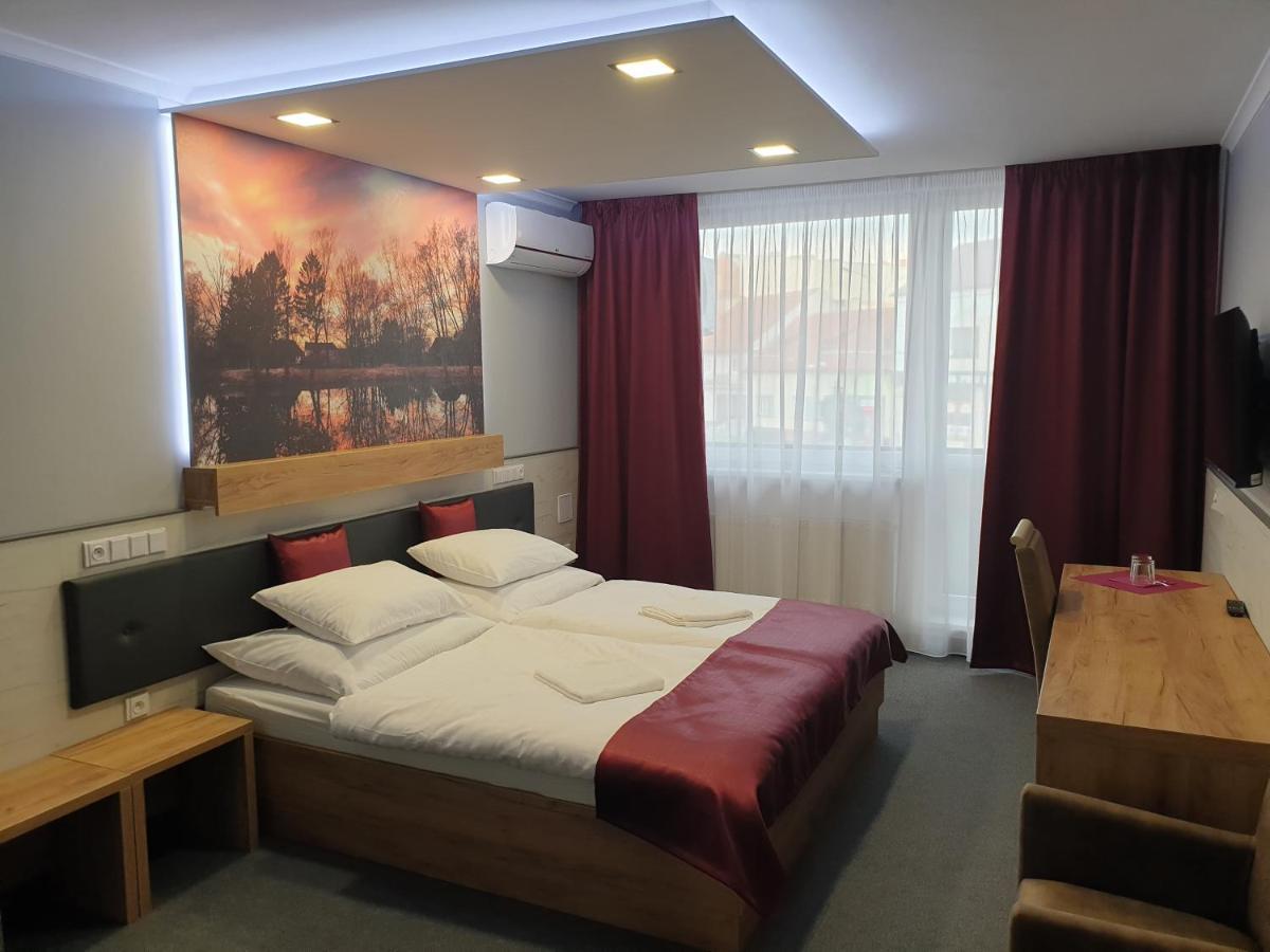 Hotel Strážnice Extérieur photo