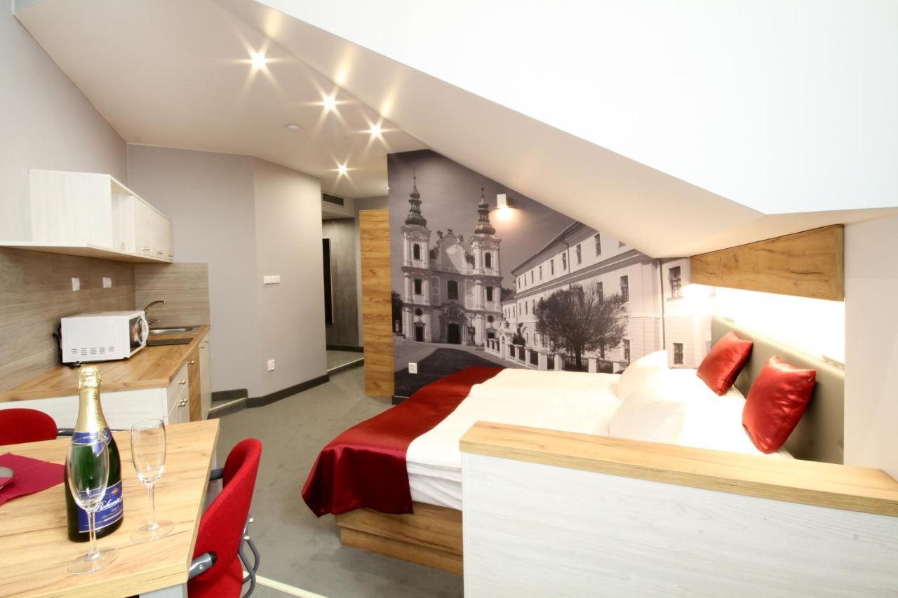 Hotel Strážnice Extérieur photo