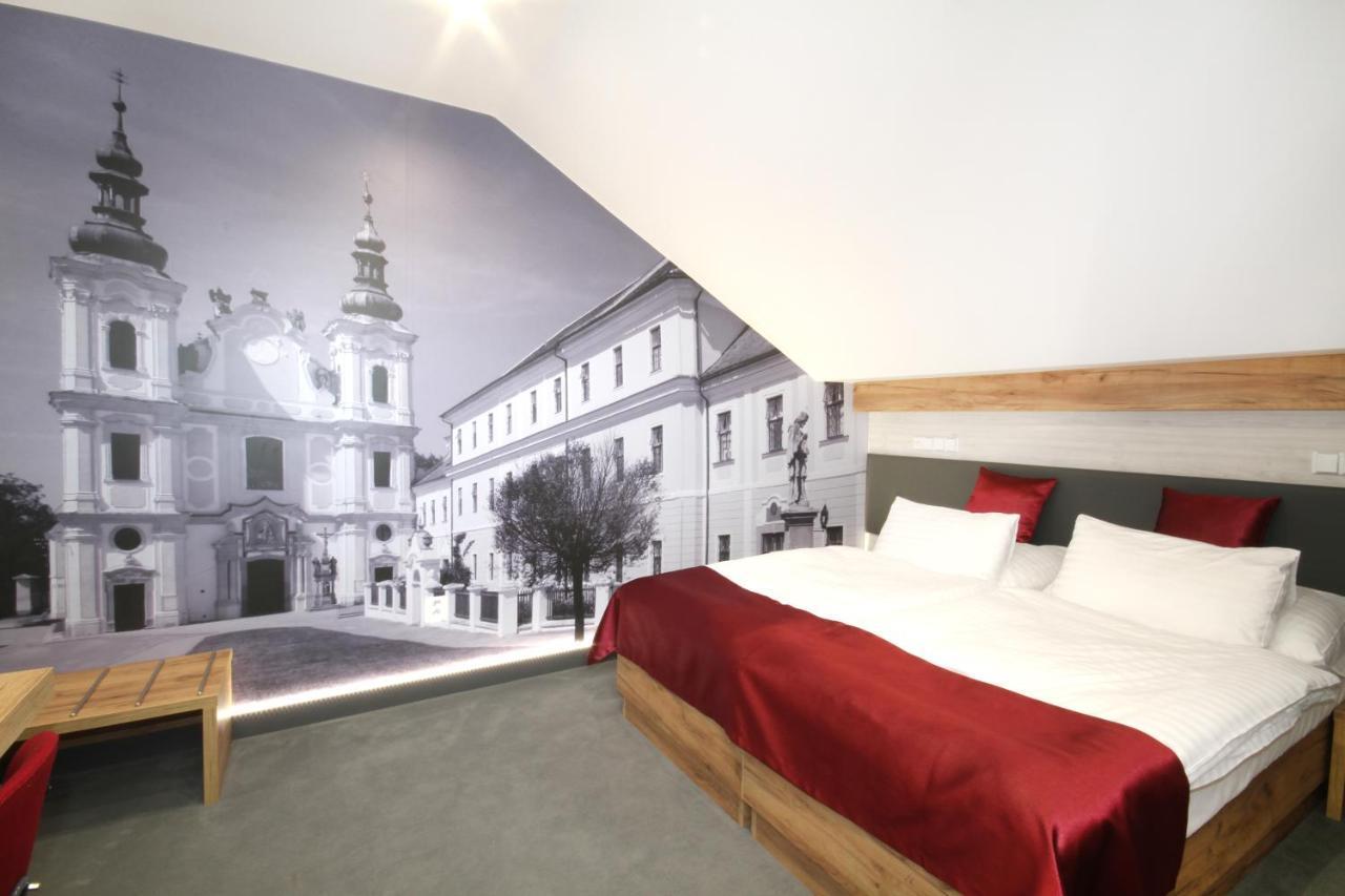 Hotel Strážnice Extérieur photo